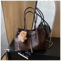Large dark brown vintage tote bag in pebbled leather with a cute bear charm - Coffee (With Pendant)