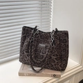 Elegante borsa tote leopardata marrone in tessuto spesso con manici ad anello argento - Leopardo Grigio