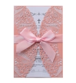 Design fiocco intagliato al laser su biglietto d'invito rosa glitterato con nastro satin - Rosa
