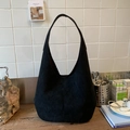 Bolso hobo grande de ante sintético negro para mujer con diseño minimalista de hombro - Negro