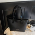 Sac cabas noir minimaliste au fini mat avec fines bretelles et grande capacité - Noir sans Pendentif