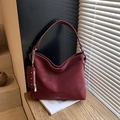 Sac hobo rouge foncé en similicuir mat avec petite pochette zippée assortie - Ensemble Tote et Pochette / Bordeaux