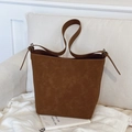 Vintage brown suede bucket bag for women with adjustable shoulder strap for autumn - Brown
