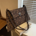 Retro leopard print crossbody bag with silver metal chain strap and square lock - Brown