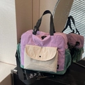 Bolso de hombro de nailon en morado, verde y blanco crema con correas ajustables - Púrpura Claro