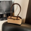 Vintage khakifarbene Schultertasche aus Wildleder mit braunem Leder und Goldschnalle - Khaki (Ohne Anhänger)