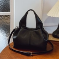 Secchiello classico nero in pelle con trama litchi e tracolla regolabile elegante - Nero