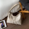Borsa a tracolla intrecciata bianco crema con cinturini chic e spazioso design tote - Cachi