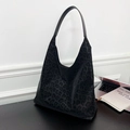 Große Shopper-Tasche mit schwarzem Leopardenmuster, Samttextur und Leder-Schultergurt - Schwarz