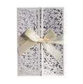 Elegante invito di nozze bianco tagliato al laser con motivo floreale e nastro di seta - Bianco