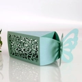 Dettaglio scatola caramelle verde menta tagliata al laser con rose e farfalla 3D - Blu Tiffany