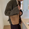 Secchiello vintage in pelle scamosciata marrone con cuciture e fibbia dorata in metallo - Marrone