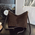 Borsa tote minimalista in pelle scamosciata marrone scuro vintage con tracolla regolabile - Marrone