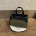 Borsa Kelly in pelle scamosciata verde oliva e pelle nera con chiusura a scatto - Verde Senza Pendente