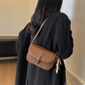 Vintage brown frosted leather crossbody flap bag for women in elegant autumn fashion style - Brown (With Pendant)