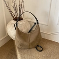 Braune Wildleder-Hobotasche im Vintage-Stil mit schwarzem Riemen und weißer Naht - Khaki