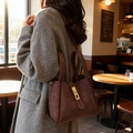 Borsa a secchiello vintage in pelle scamosciata marrone con chiusura dorata - caffè