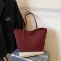 Minimalist burgundy faux leather tote bag on silver suitcase for office travel style - Red (No Pendant)