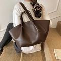 Grand sac cabas minimaliste en cuir marron au design vintage pour le bureau quotidien - Marron