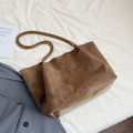 Bolso tote de ante marrón para mujer, espacioso bolso de hombro con diseño elegante - Caqui