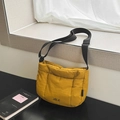 Sac seau matelassé jaune vif avec logo Karl argenté et bandoulière en nylon noir - Jaune (Sans Pendentif)
