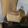 Zaino vintage in pelle scamosciata con tracolla marrone e fibbia in kaki - Cachi
