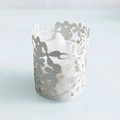 Étui en papier découpé au laser motif floral pour bougie LED en blanc crème élégant - Argent