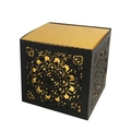 Edle lasergeschnittene schwarze Pralinenschachtel mit Goldfutter und Mandala-Muster - Schwarz+Gold