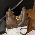 Dunkelbraune Retro-Tasche mit goldener Kette und Vintage-Kunstledertextur für Damen - Braun