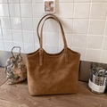 Vintage brown leather tote bag with adjustable straps and spacious interior for women - Brown (Without Pendant)