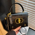 Borsa a tracolla retrò nera classica con fibbia dorata e texture trapuntata raffinata - Nero