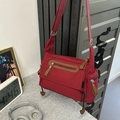 Bolso mensajero vintage rojo para estudiantes con bolsillos de cremallera y correa ajustable - Rojo