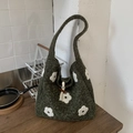 Borsa tote in maglia verde scuro con fiori ricamati e fibbia in corno di legno - Verde