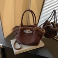 Bolso tote de ante sintético marrón oscuro con ribete de forro polar y bandolera - Marrón