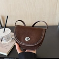 Dunkelbraune Satteltasche aus Wildleder und Leder mit Silberverschluss für Damen - Braun