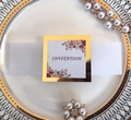 Elegante biglietto d'invito floreale con bordo dorato e fascia in carta velina traslucida - Stile Velina Oro