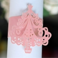 Portatovagliolo rosa a forma di albero di Natale con intaglio laser e stella fine - Rosa