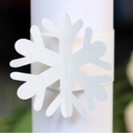 Elegante servilletero de papel blanco con diseño de copo de nieve cortado con láser - Blanco
