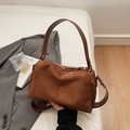 Braune Vintage-Wildleder-Boston-Handtasche mit Ledergriffen und Schultergurt - Braun Ohne Anhänger