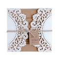 Lot d'invitations de mariage en dentelle découpée au laser avec papier kraft rustique - Ensemble Blanc Avec Page Intérieure Et Étiquette