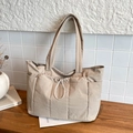Sac cabas en nylon matelassé beige avec cordon de serrage pour les trajets quotidiens - Kaki
