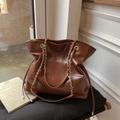 Grand sac cabas vintage marron caramel avec anses en chaîne et fermeture à cordon - Marron