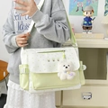 Sac bandoulière vert clair et blanc à motif d'étoile avec peluche d'ours - Vert avec Pendentif