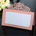Elegante segnaposto rosa perlato tagliato al laser con inserto bianco per matrimoni - Rosa