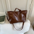 Retro dark brown large capacity faux leather tote bag with gold logo and handles - Brown No Pendant