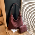 Ensemble cabas hobo bordeaux en similicuir suédé avec surpiqûres blanches - Bordeaux