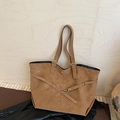 Vintage caramel brown tote bag with decorative strap and adjustable metal buckle - Brown