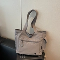 Bolso tote grande de nailon gris topo con bolsillo frontal para estudio y trabajo - Gris