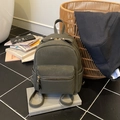 Mini sac à dos vert armée en cuir synthétique avec surpiqûres et nœud décoratif - Vert