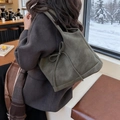 Vintage green faux leather tote bag with bow detail and embossed lettering - Green with Letters